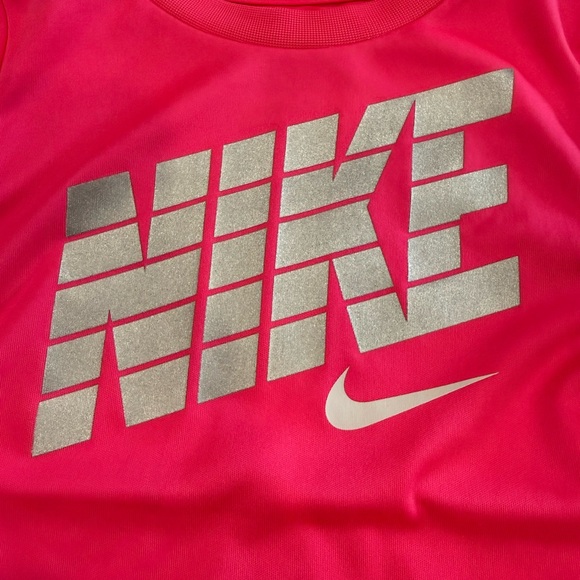 Nike Girls Pink and Blue T Shirts with Black Shorts - Picture 5 of 5